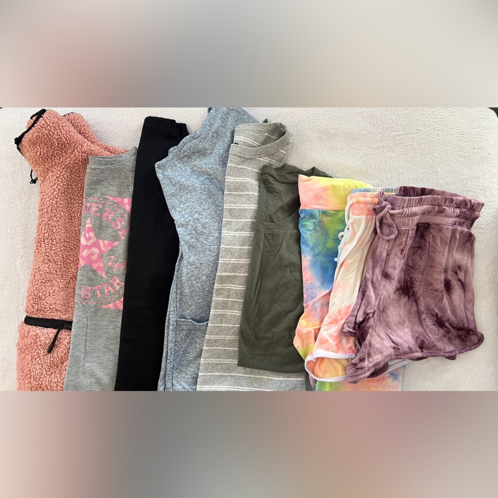 9 Piece Juniors Girls Clothing Bundle